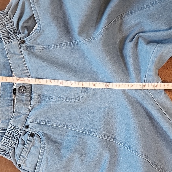Cathy Daniels Woven Chambray Denim Blue Pull On Wide Leg Jeans Size Medium - Picture 7 of 12